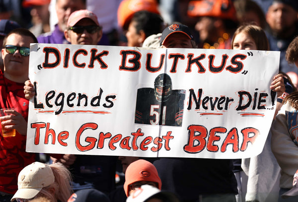 Fans honor Chicago Bears great Dick Butkus in the first quarter of a game between the Bears and the Minnesota Vikings at Soldier Field in Chicago on Oct. 15, 2023. Chris Sweda / Chicago Tribune