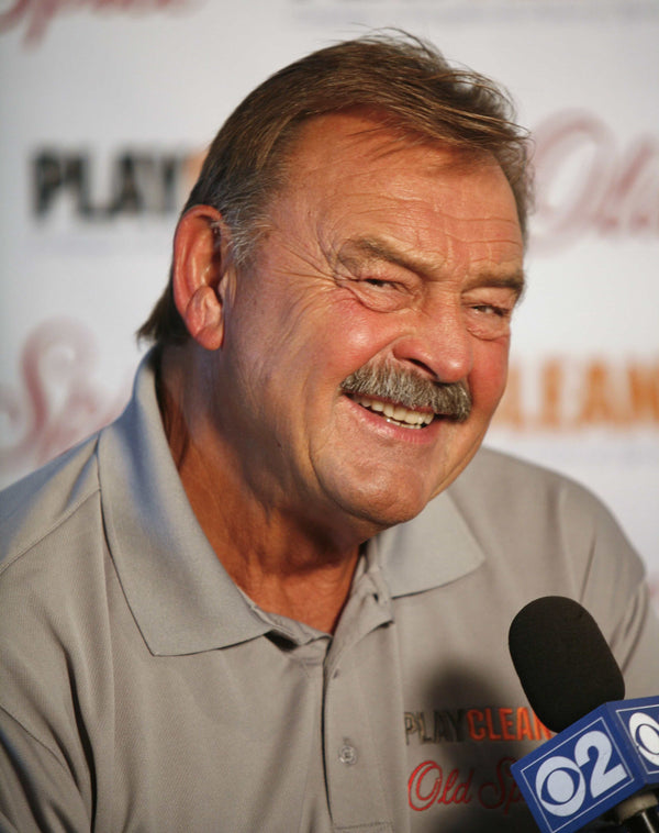 Former NFL player Dick Butkus hosts the “I Play Clean” rally at Soldier Field to educate about 300 area high school athletes about the dangers of anabolic steroids, July 11, 2008. Michael Tercha / Chicago Tribune