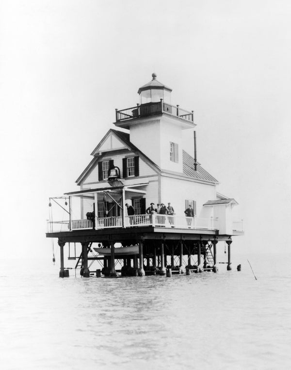 Roanoke River Lighthouse in Plymouth, 1914. After the Civil War, the US government built a lighthouse in the Albemarle Sound at the mouth of the Roanoke River to help restart maritime commerce, and Plymouth was designated a port of entry for northeastern North Carolina. Courtesy Outer Banks History Center