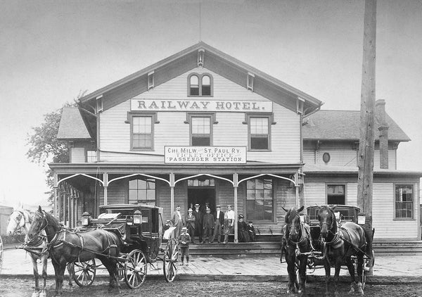 The Railway Hotel at 641 West Washington Avenue, the Chicago, Milwaukee, and St. Paul Railway ticket office and passenger station, circa 1890s. Courtesy Wisconsin Historical Society, Image ID 11035