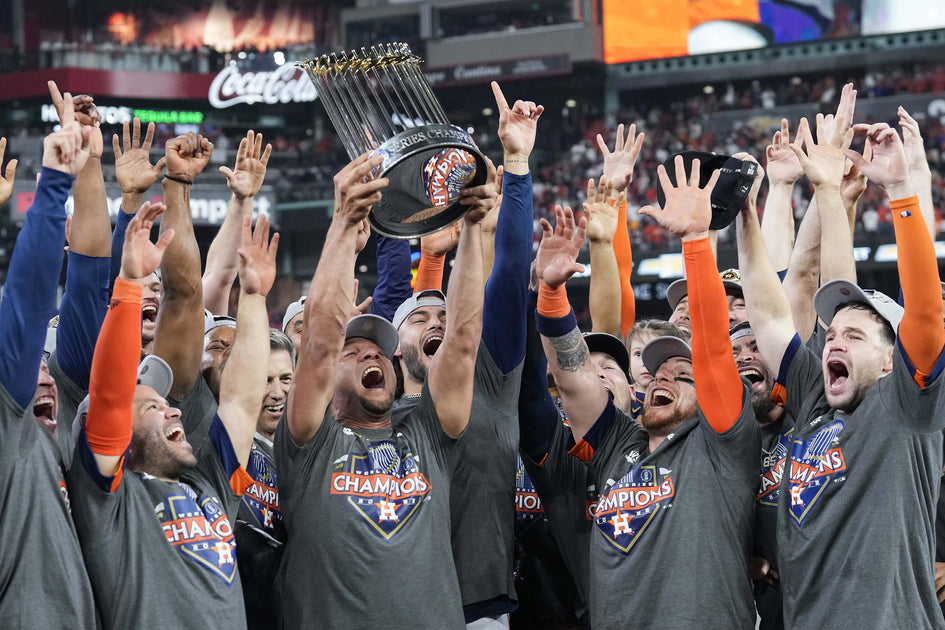 astros celebrating 2022