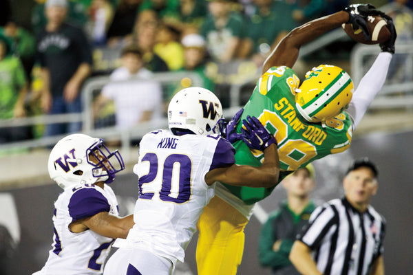 Dwayne Stanford’s spectacular touchdown catch in the left corner of the end zone caps Oregon’s first drive of the second half. Thomas Boyd/The Oregonian/OregonLive