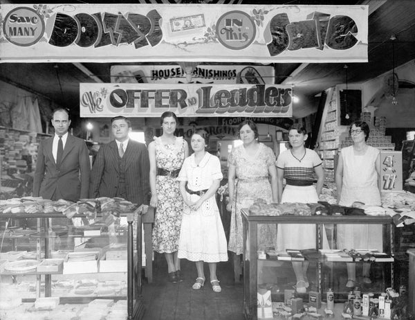 Wynn store in Murfreesboro, circa 1920s. Courtesy East Carolina University Special Collections / #692.31.f-251