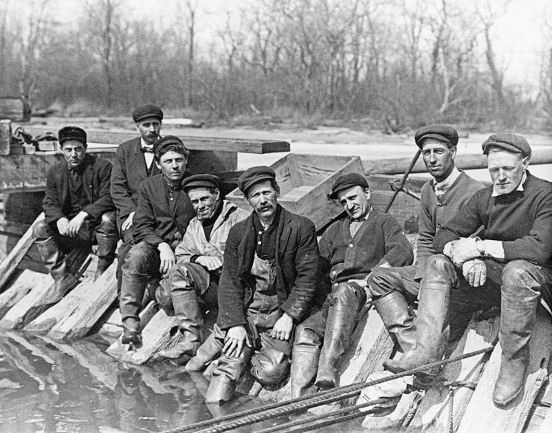 Erie Memories: 125 Years of the Erie Region - Pictorial History