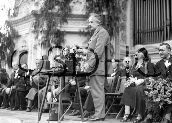 Albert Einstein addresses a crowd of more than 8,000 at the Spreckels Organ Pavilion in Balboa Park, December 31, 1930. San Diego History Center, Union-Tribune Collection (#UT13306-1)