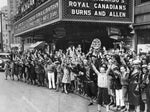 A crowd outside the Michigan Theater in 1932, which featured the vaudeville stars George Burns and Gracie Allen. Courtesy The Detroit News