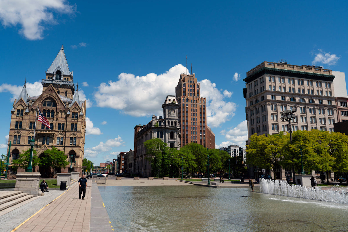 Downtown Syracuse boasts some of the city’s most recognizable architecture. The blocks around Clinton Square are filled with historic buildings that define downtown’s character, both as a business and residential area. Sky Shuyang Zhuang / Syracuse University