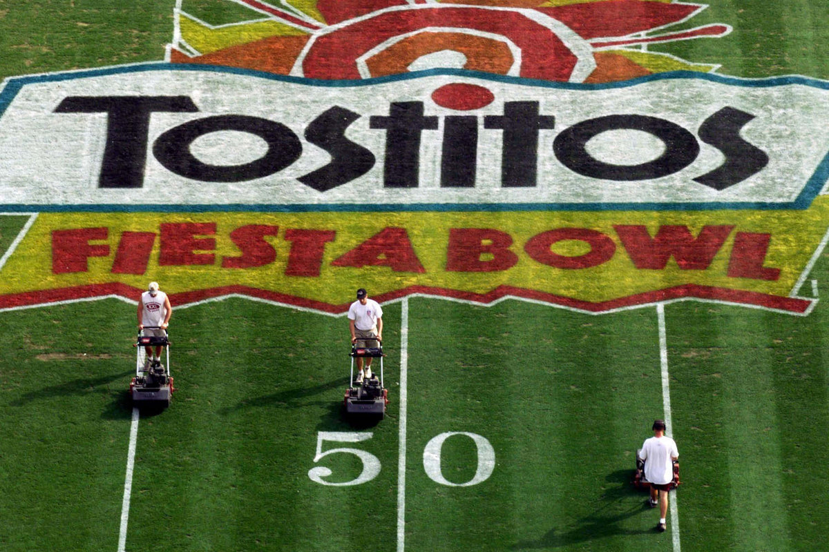 Clad in Big Orange! 25 Years Later: The Inside Story of the Tennessee Volunteers' Epic 1998 National Title