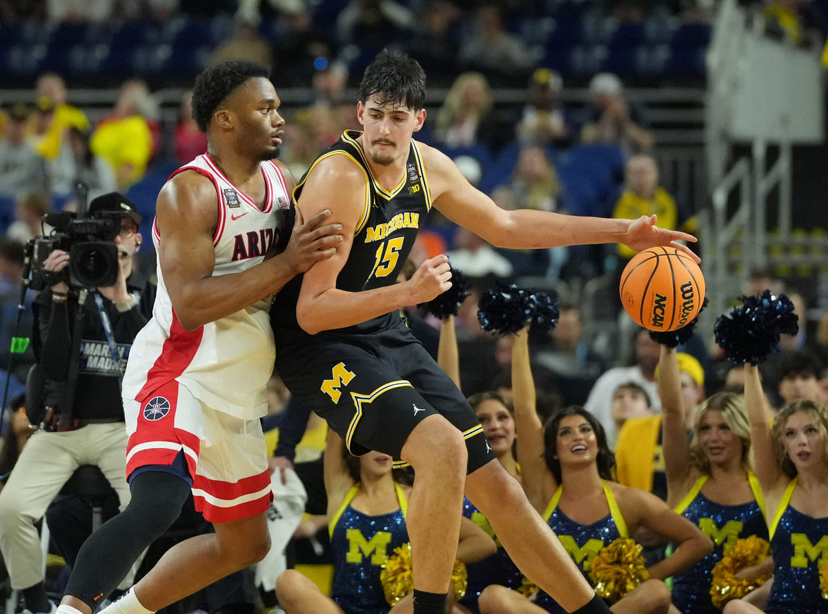 MAIZE THE ROOF: How the Michigan Wolverines Dominated College Basketball