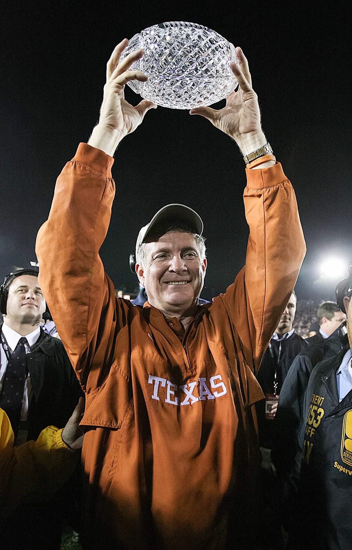 Coach Mack Brown celebrates winning the National Championship game at the Rose Bowl on Jan. 4, 2006. Deborah Cannon / Austin American-Statesman