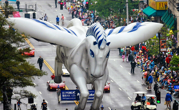 The Pegasus horse leads the Pegasus Parade, May 3, 2007. James Dawson / The Courier-Journal