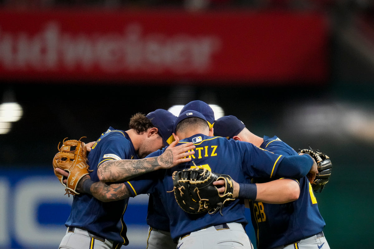 WORTH THE WAIT: 44-Year Drought Ends with Brewers’ First National League Pennant presto image 90670470007