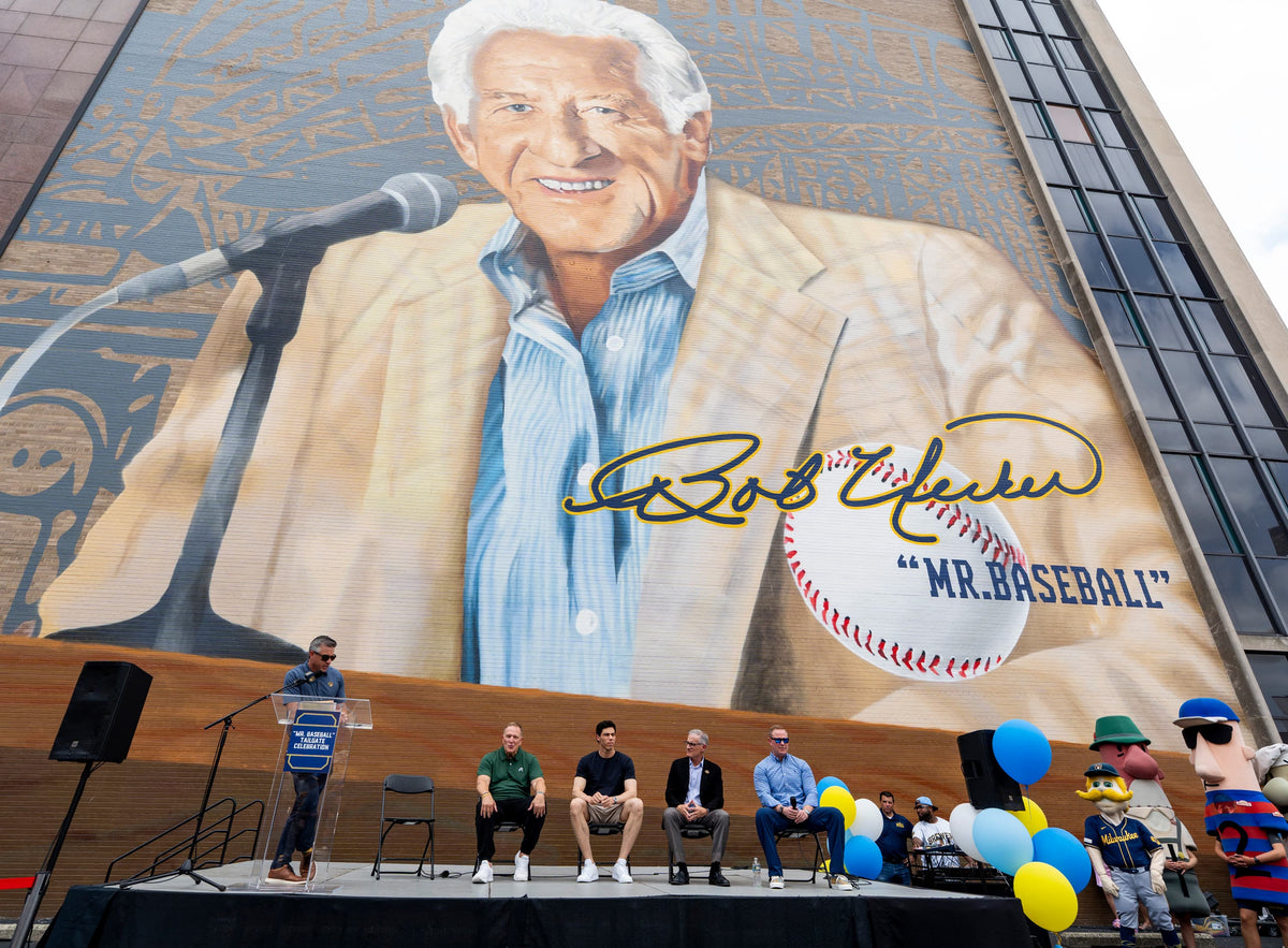 WORTH THE WAIT: 44-Year Drought Ends with Brewers’ First National League Pennant - PREMIUM LIMITED EDITION