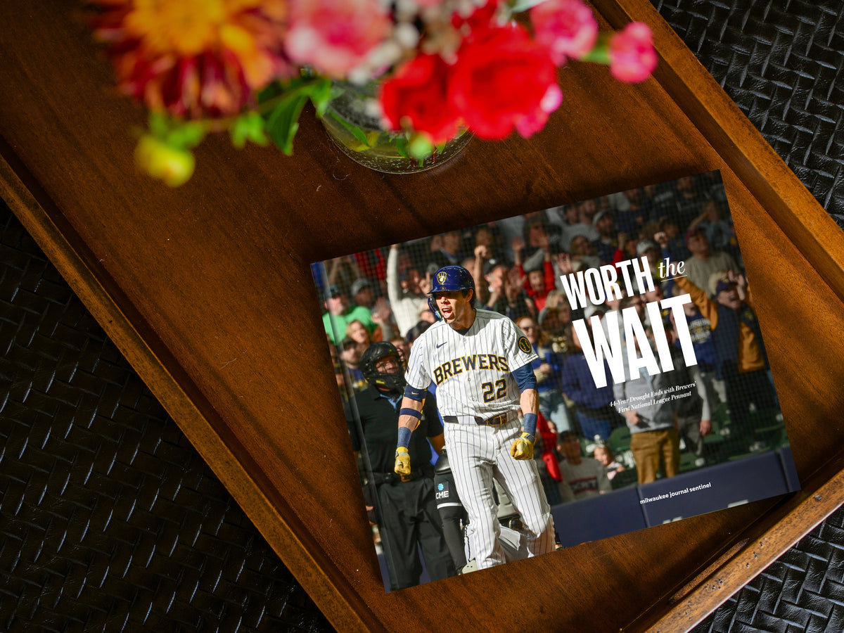 Milwaukee Brewers 2026 book mockup - Table flowers