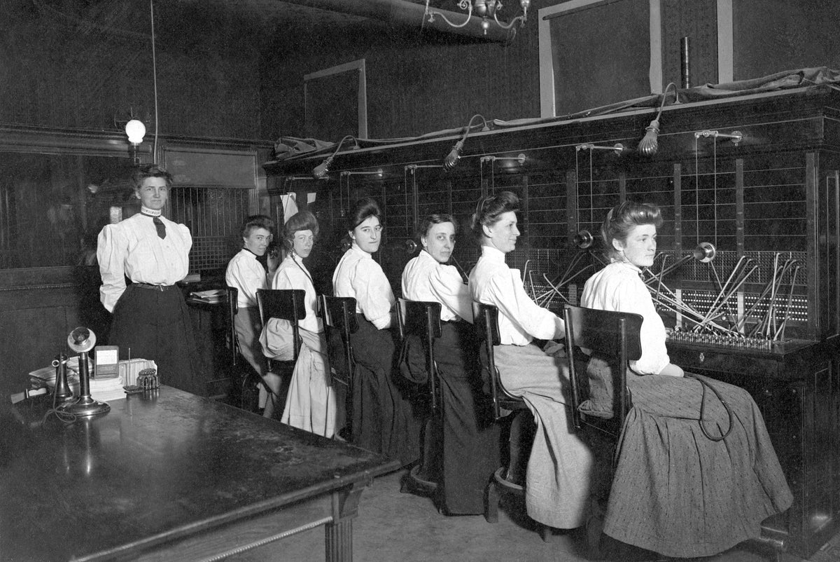 Star Telephone Company switchboard operators working in the Guth Building at the corner of Church and Second Streets, Ashland, 1905. Star Telephone bought the original Peoples Telephone Company, which was the first telephone company in Ashland in 1899. Courtesy Ashland County Historical Society