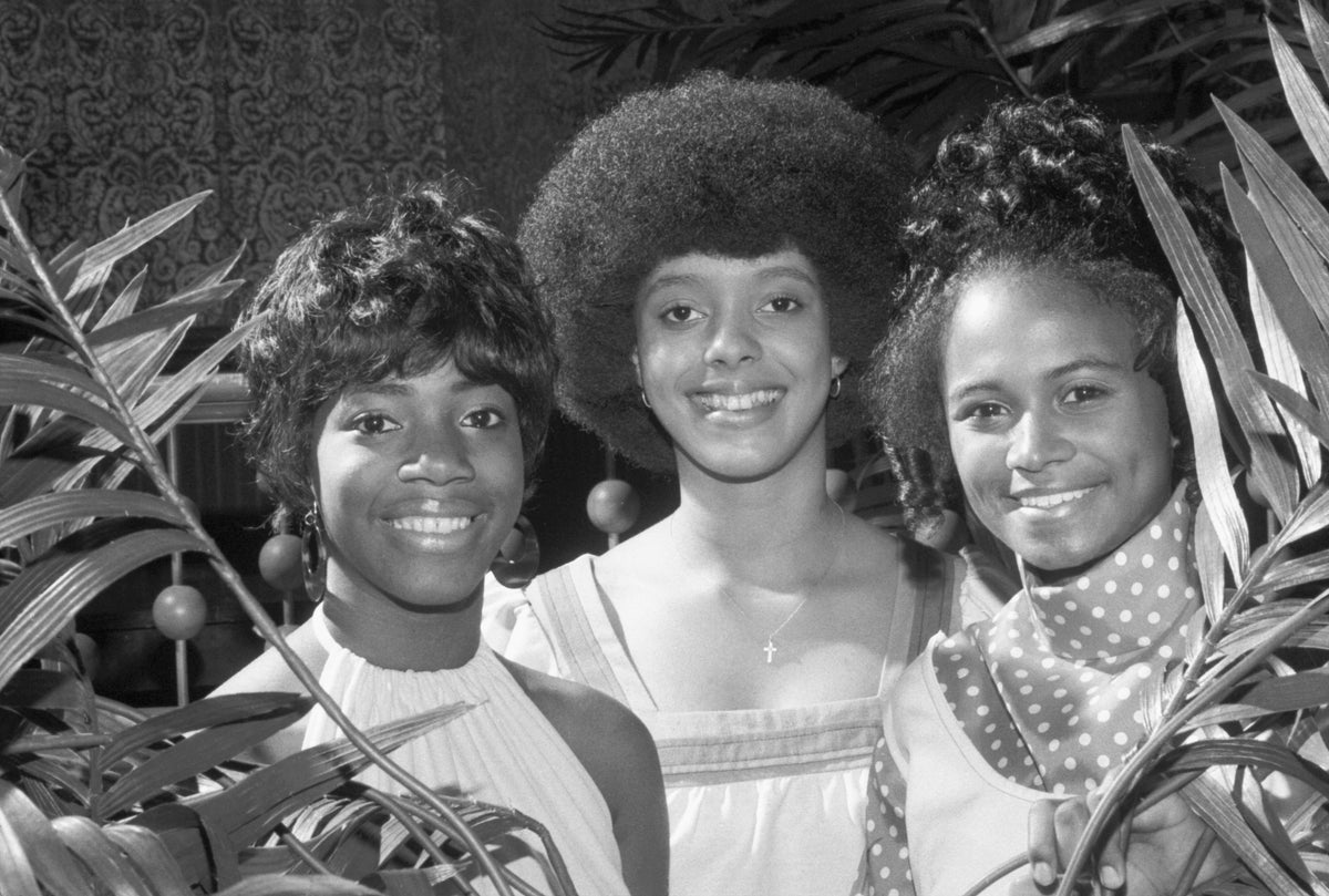 Three of sixteen finalists for Miss Black Teenage Texas on the day before the competition, June 5, 1971. From left: Miss Houston, Pamela Walker; Miss Dallas, Ruschelle Fagan; Miss Fort Worth, Monica Fretwell. Courtesy Fort Worth Star-Telegram Collection, Special Collections, UT Arlington Libraries