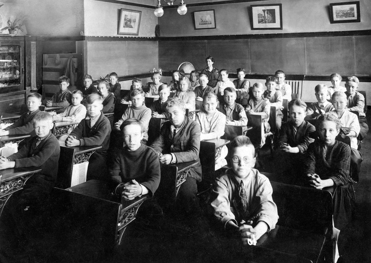 The fifth-grade class of Lincoln School in Ashland, 1921. It opened in 1911, three years before the start of World War I, on West Eleventh Street at a cost of $54,000. Courtesy Ashland County Historical Society