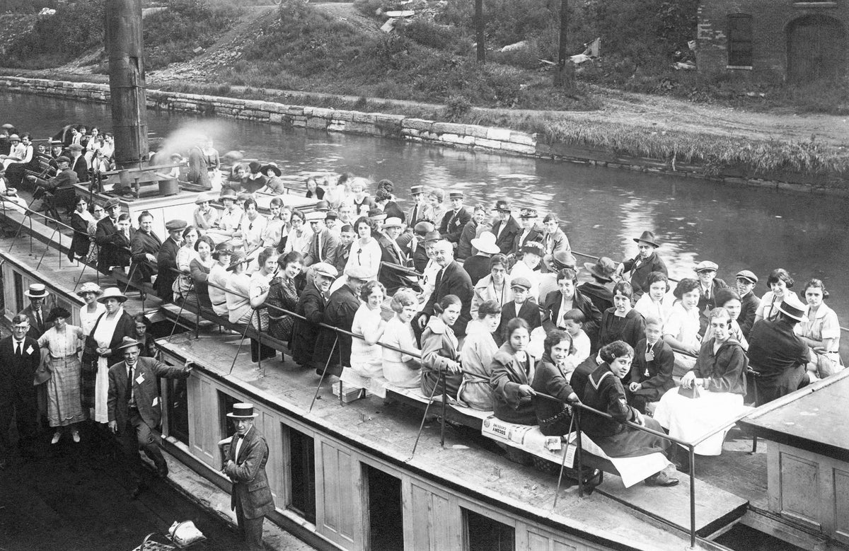 Employees of the Rome N.Y. Textile Co. on a steamboat in the barge canal headed for a company outing to Sylvan Beach on August 19, 1922. Courtesy Rome Historical Society / #1977.101.5