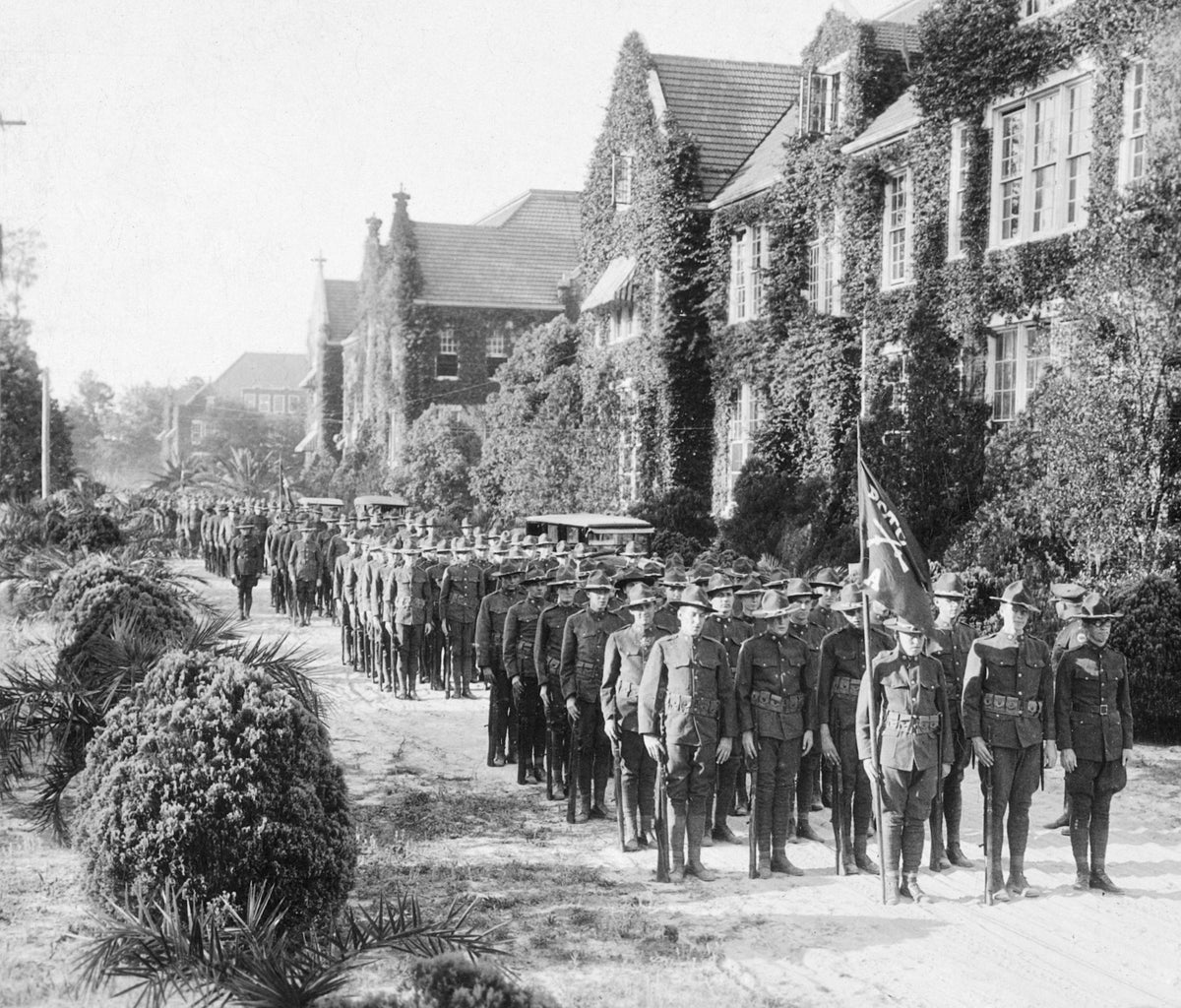University of Florida ROTC, 1926. Courtesy Library of Congress / LC-DIG-stereo-1s11553