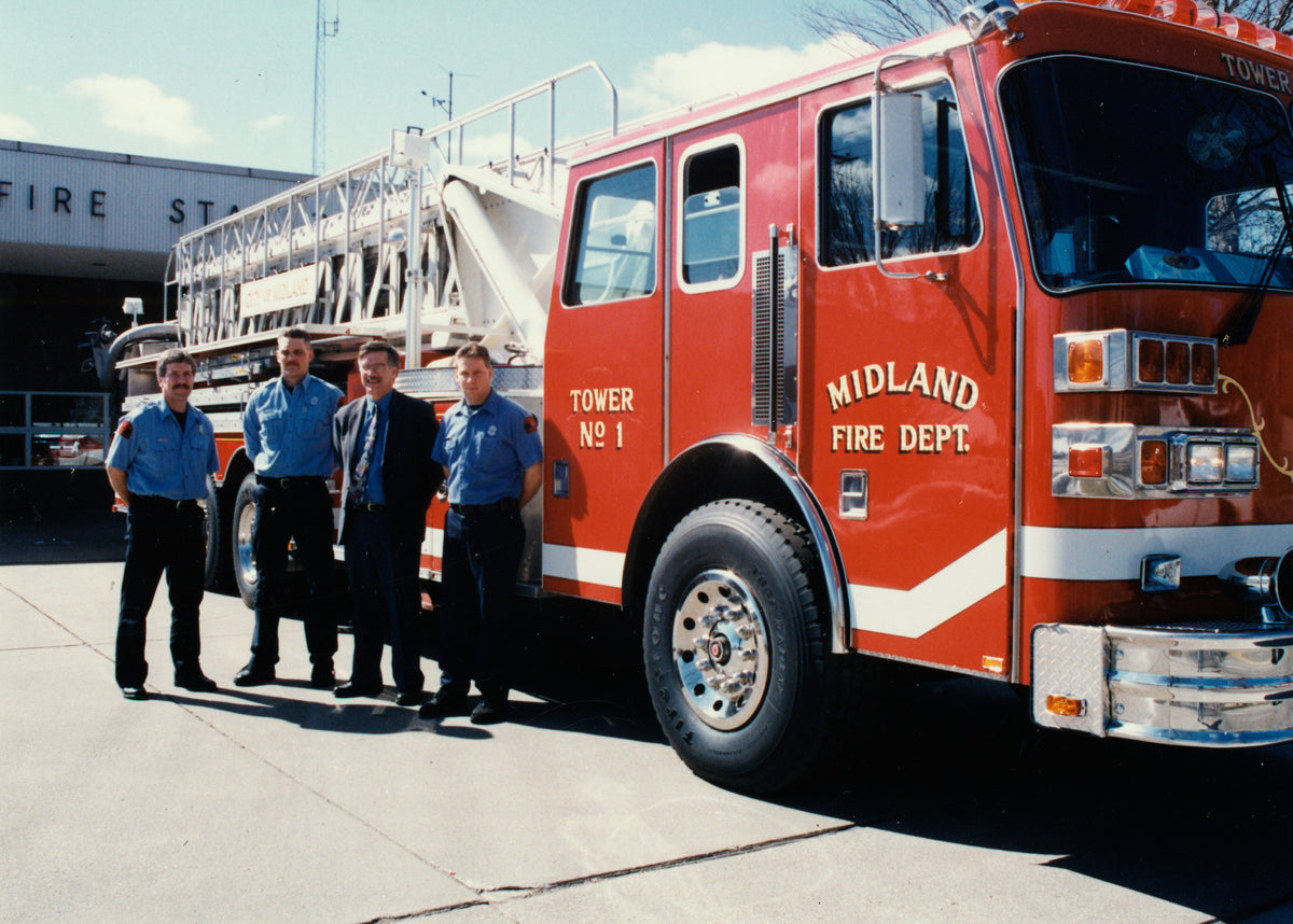 Looking Back: 150 Years of Memories and a Pictorial History of Midland County
