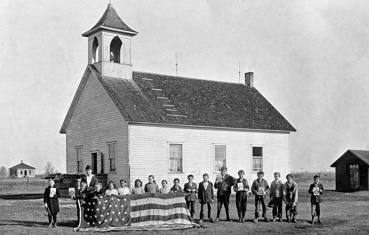 A Pictorial Retrospective of Saginaw County: Looking Back: The 1800s to Today