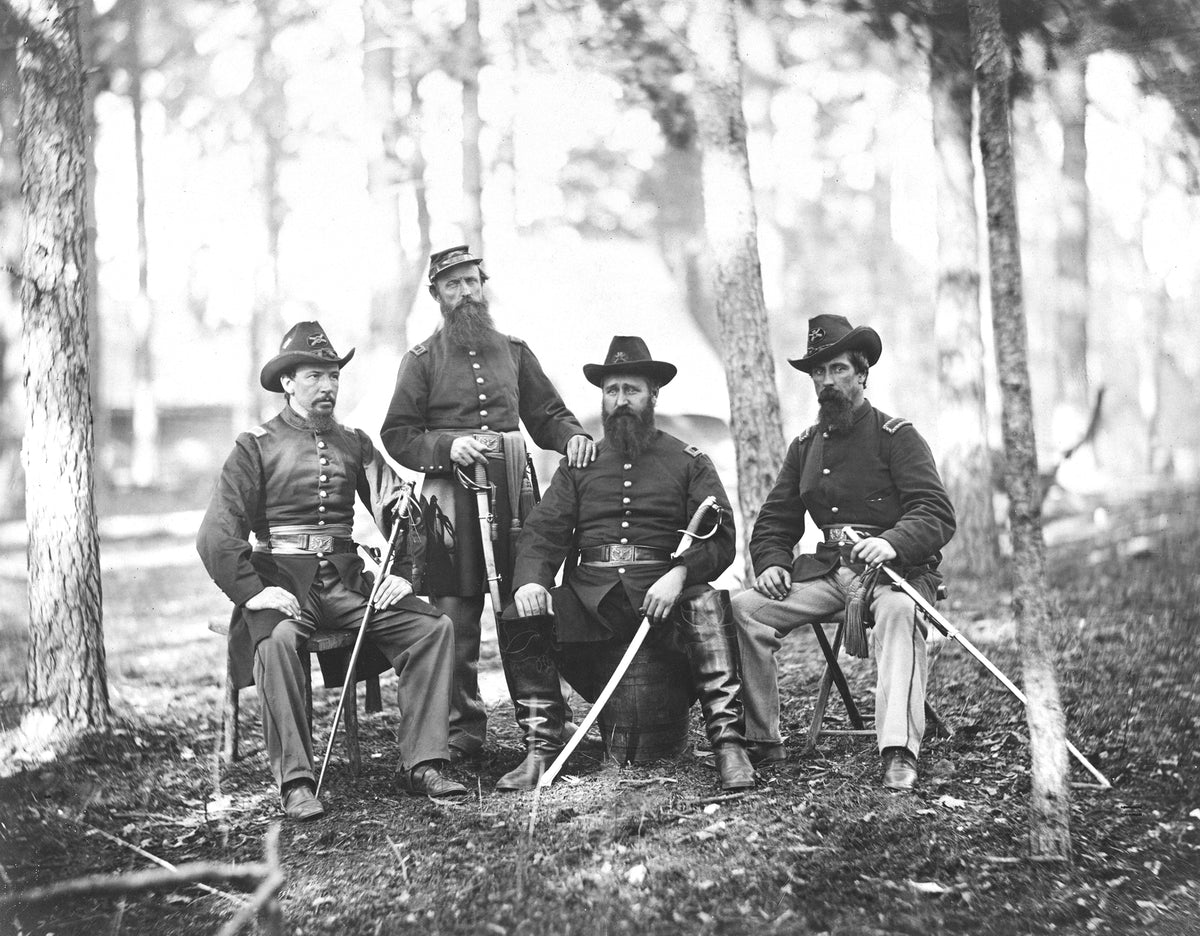 Lieutenants of the 10th Massachusetts Battery, Brandy Station, circa 1863. Courtesy Library of Congress / #LC-DIG-ppmsca-34222