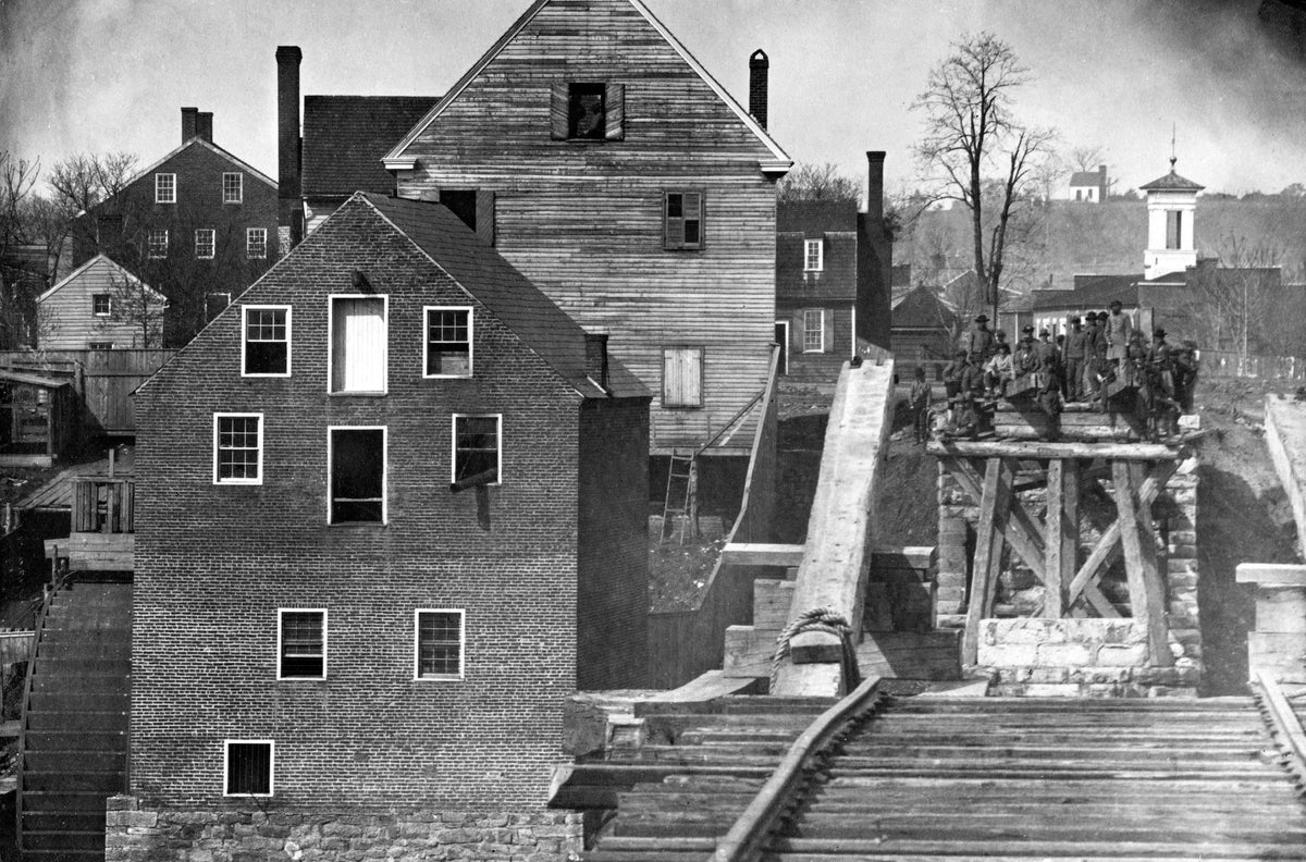 View of the south end of the railroad bridge across the Rappahannock River, circa 1863. Courtesy Library of Congress