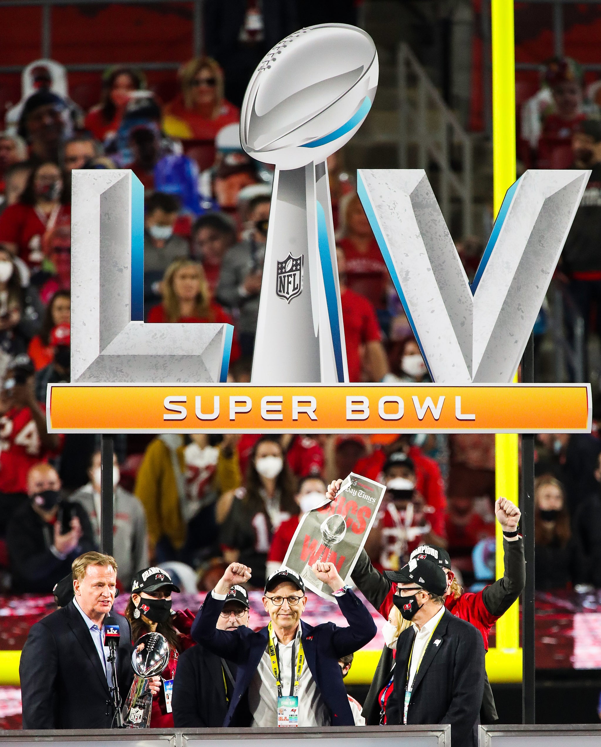 Tampa Bay Buccaneers Super Bowl LV Champions Confetti Design