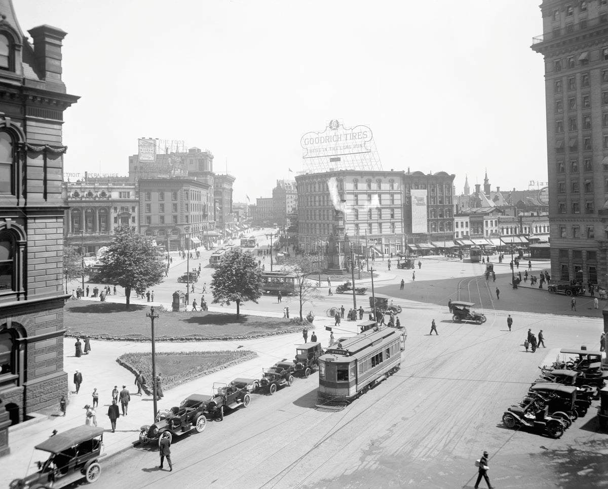 Campus Martius Park, circa 1912. After the city was destroyed by fire in 1805, Territorial Judge Augustus Woodward created a street plan modeled after Washington, D.C. He had surveyors set up their equipment in the middle of present-day Campus Martius, and the judge’s plan for the city was plotted from this point. Courtesy Library of Congress, Prints & Photographs Division, Detroit Publishing Company Collection / #LC-DIG-det-4a25139
