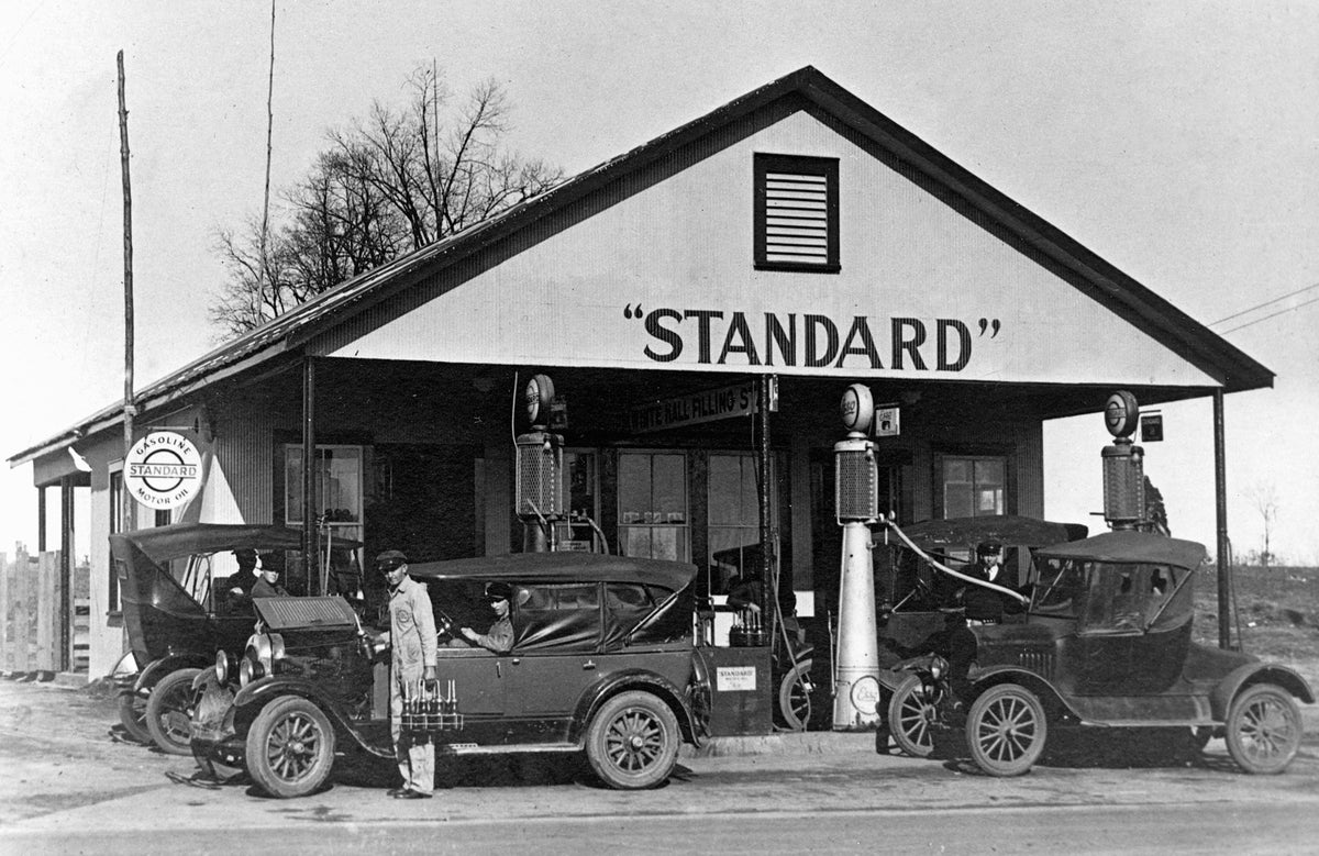 View of the Standard Oil (Esso) White Hall Filling Station, North Main Street Extension, Anderson. Courtesy Anderson County Museum