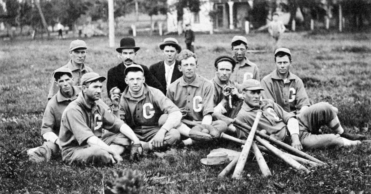 One of Gresham’s early baseball teams.