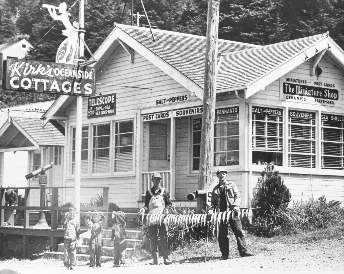 Tillamook County History & Tradition: A Pictorial Retrospective from the Headlight-Herald