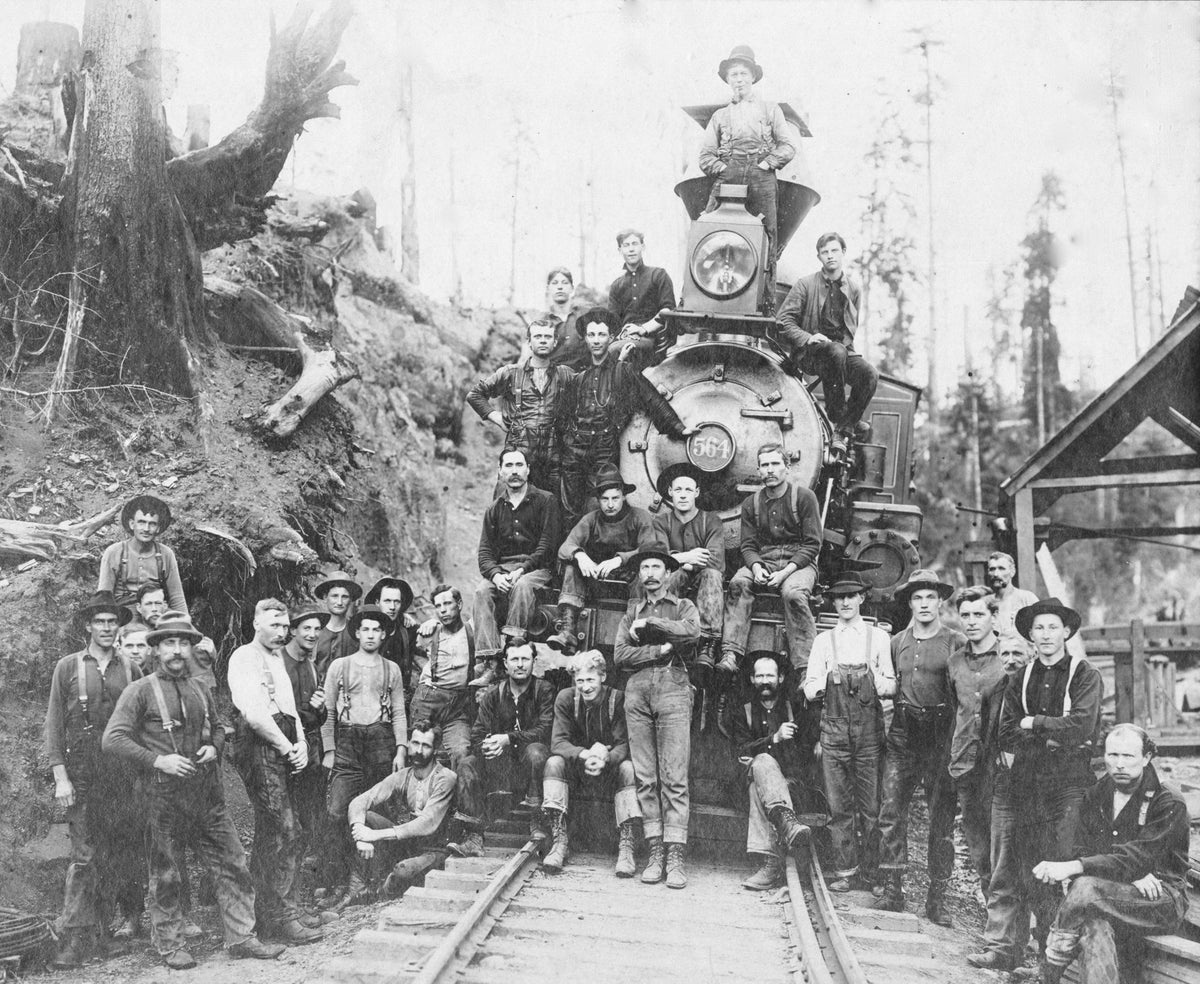 Tillamook County History & Tradition: A Pictorial Retrospective from the Headlight-Herald
