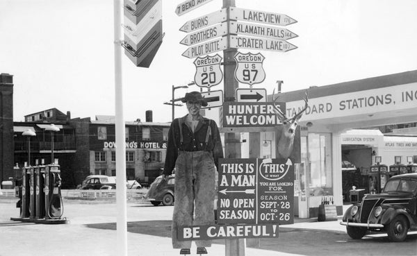 The intersection of Wall Street and Greenwood Avenue in Bend, 1950s. At this time, Third Street wasn’t a throughway, so drivers would have to go through Wall Street. This photo postcard was part of Dutch Stover’s collection. Courtesy Harriet Langmas