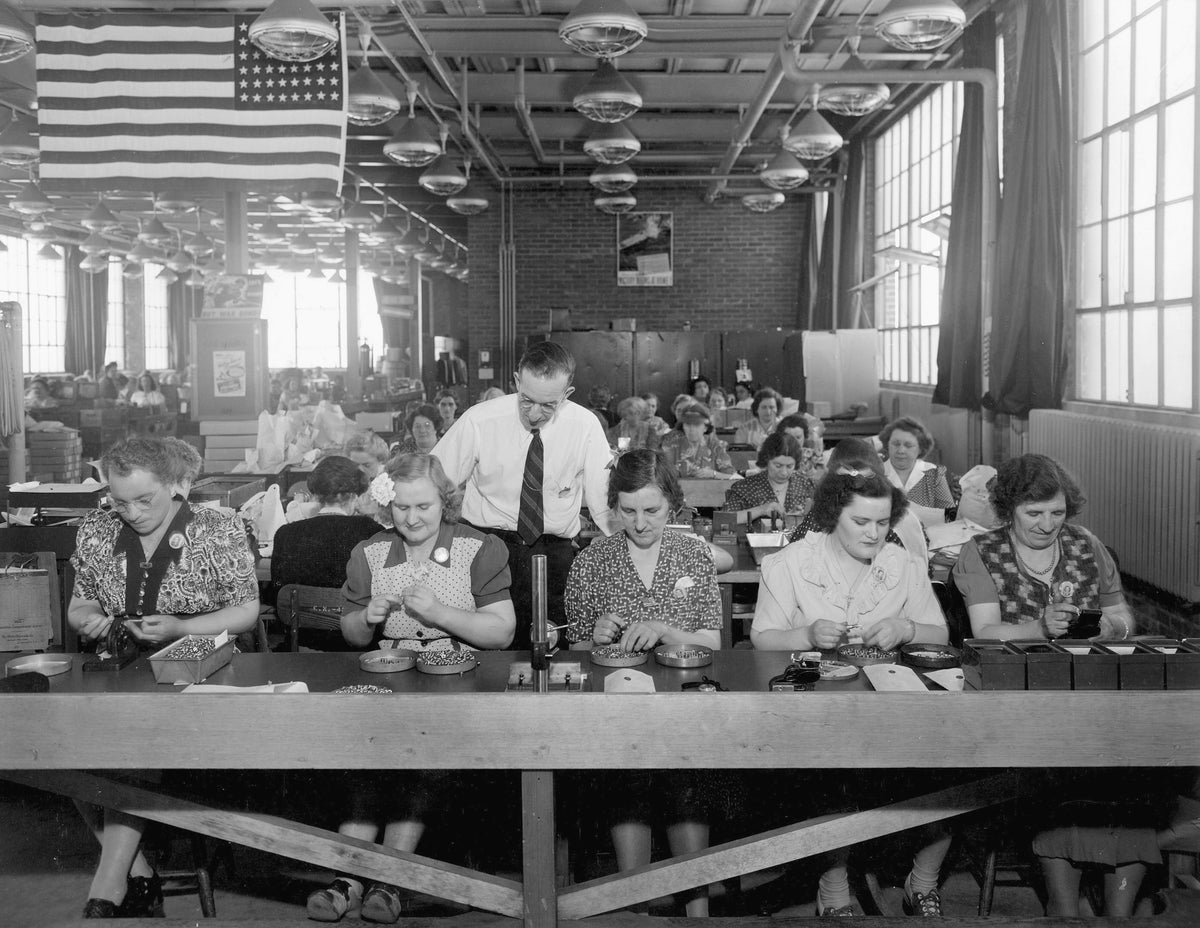 Women working at the Naval Torpedo Factory in Newport, June 1943. Courtesy The Providence Journal