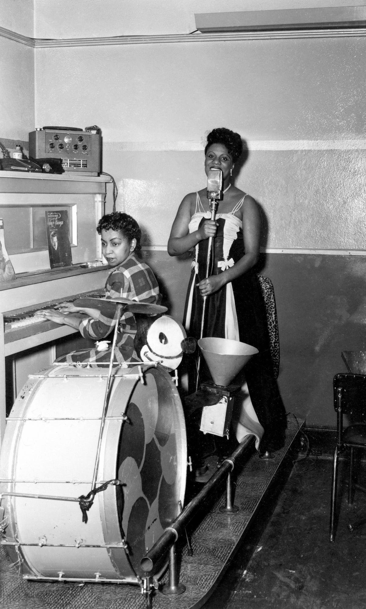 Performers at the Southern Mansion club on West B Street in the Sand Bar district, circa 1953. Courtesy Casper College Western History Center