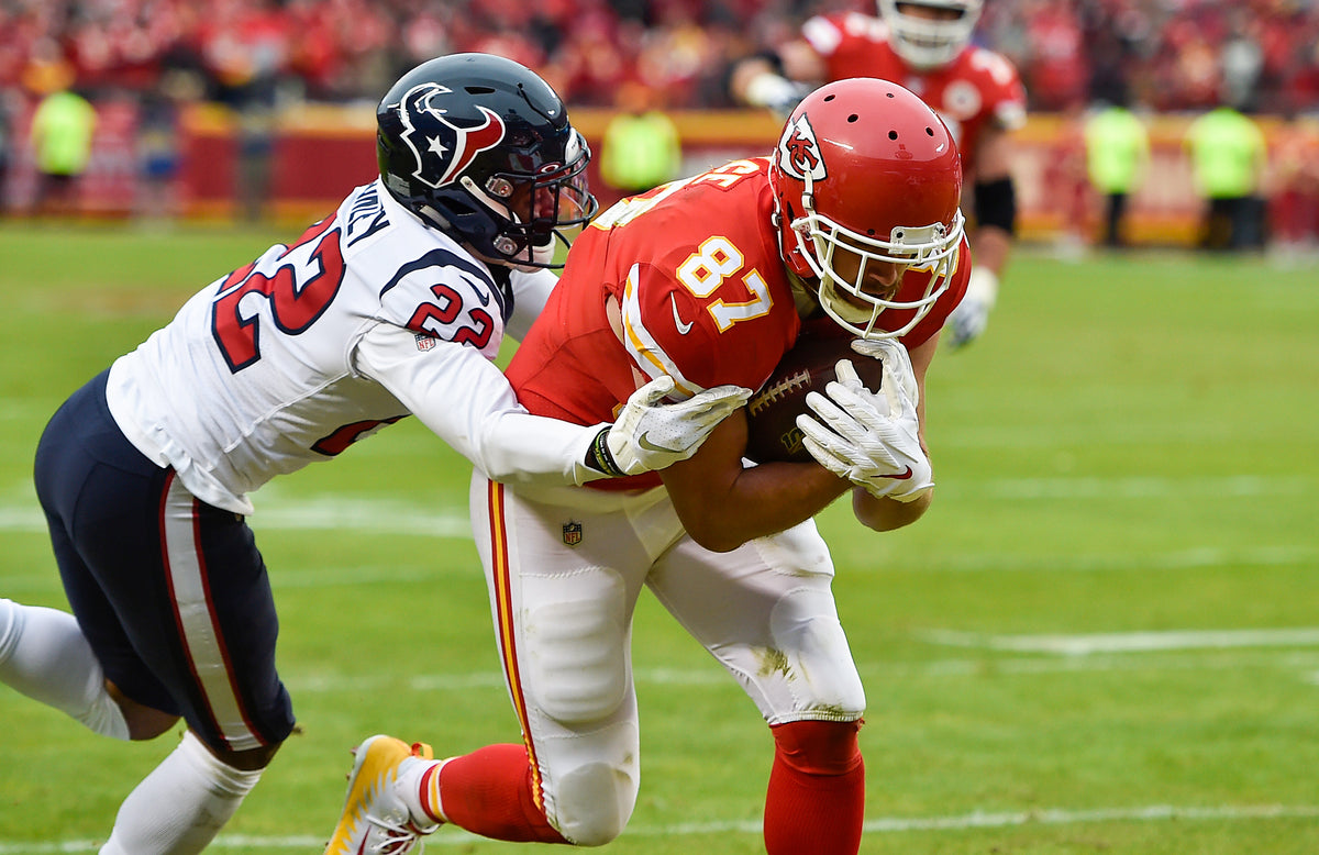 Kansas City Chiefs tight end Travis Kelce pulls in his second touchdown reception of the second quarter against the Houston Texans on January 12, 2020, at Arrowhead Stadium in Kansas City, Missouri. Courtesy Jill Toyoshiba / The Kansas City Star