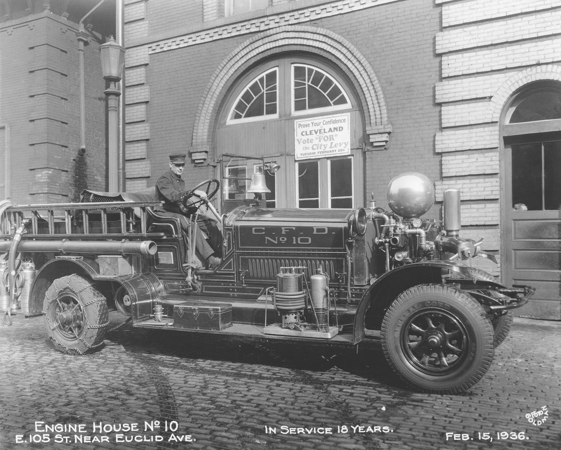 A 1918 Cleveland Fire Department vehicle in front of Engine House Number Ten at East 105th Street near Euclid Avenue, February 15, 1936. Courtesy Carlita Aden