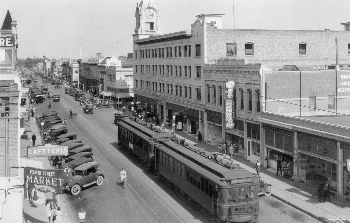 Pacific Electric trolley moving down Fourth Street in Santa Ana, circa 1920. Courtesy Orange County Archives