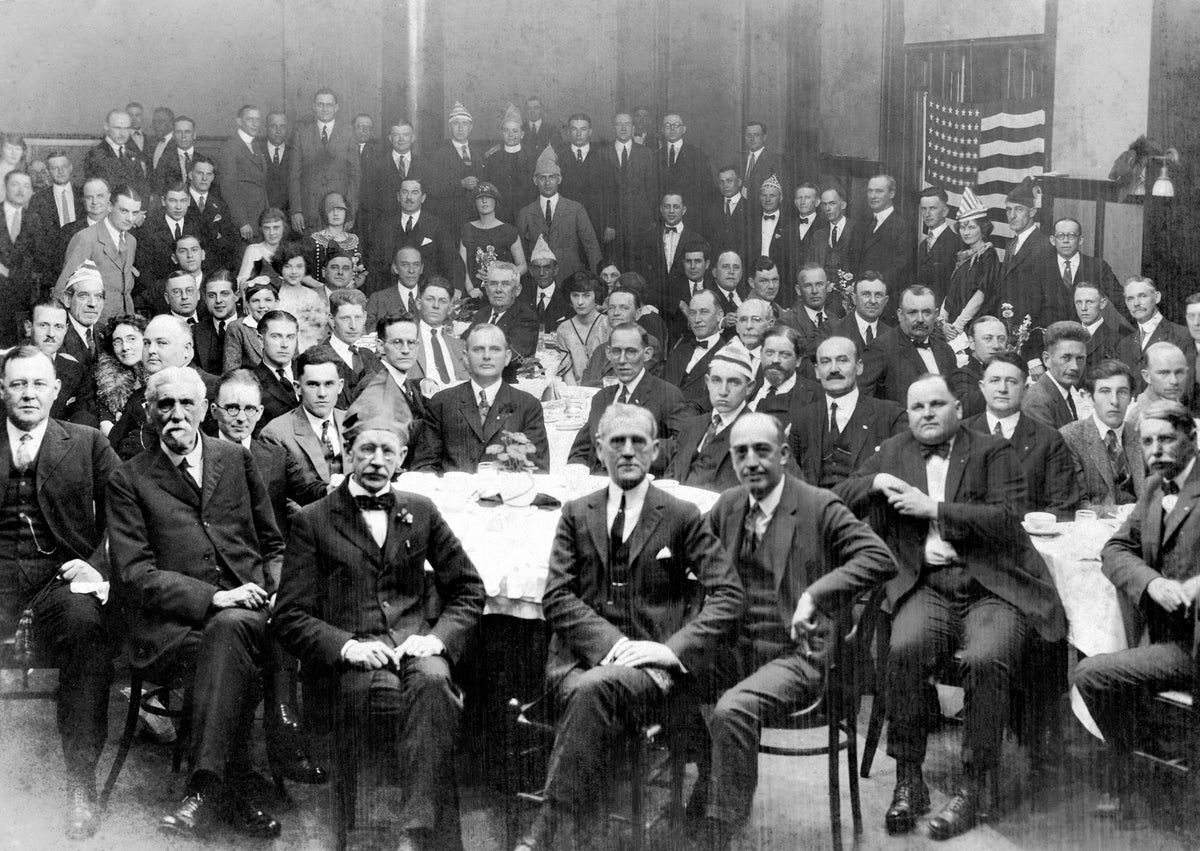 President National Bank, late 1920s. Included are Bennie Pitts, Hugh Scott, and M. P. Embrey. Courtesy Barbara "Jinxie" Forbush
