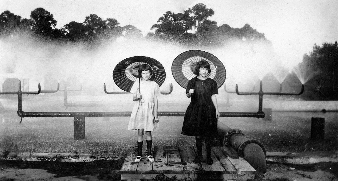 Ellen and Laura Mixson celebrating Laura's eleventh birthday at 605 Southeast Third Street, 1922. Courtesy Joe Stewart
