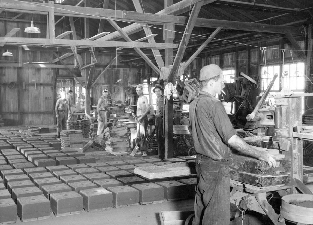 The Hayes Custer Company, circa 1928. They manufactured stoves and furnaces in Normal. Courtesy of the McLean County Museum of History, Pantagraph Collection
