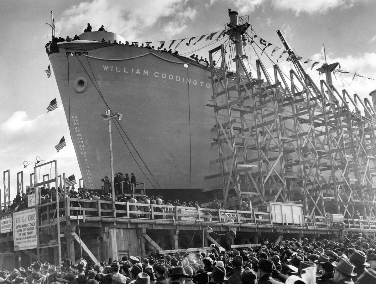 The SS William Coddington, the first Liberty ship built at Rheem’s, ready for launch, November 28, 1942. Courtesy The Providence Journal