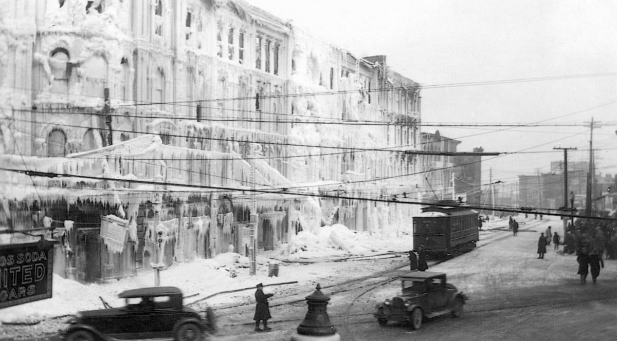Lockport Memories: A Pictorial History Celebrating Lockport's 150th Anniversary