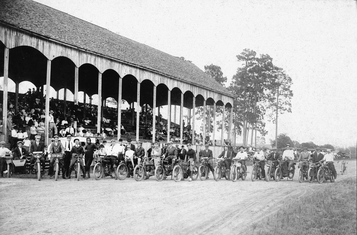 A bicycle race at Pine Park, June 3, 1913. Lowndes County Historical Society and Museum