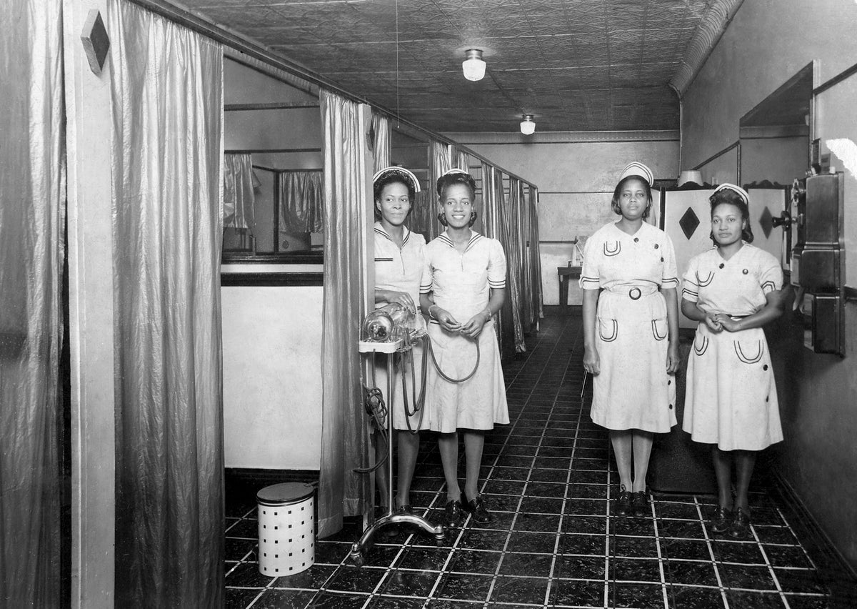 Salon area of Maco Beauty School, 1940. Courtesy Greensboro History Museum