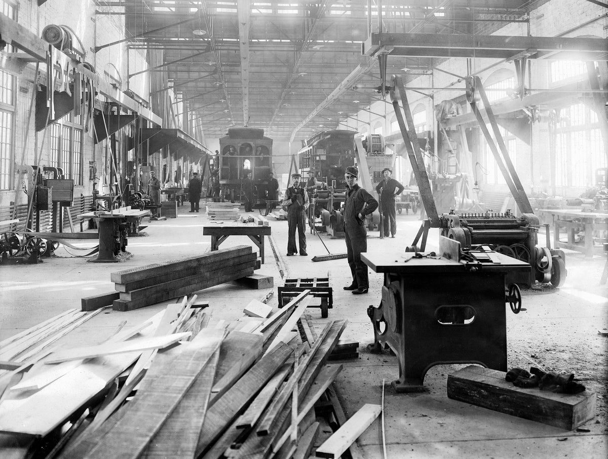 The Illinois Traction System wood mill, Decatur, 1910. Courtesy Decatur Public Library