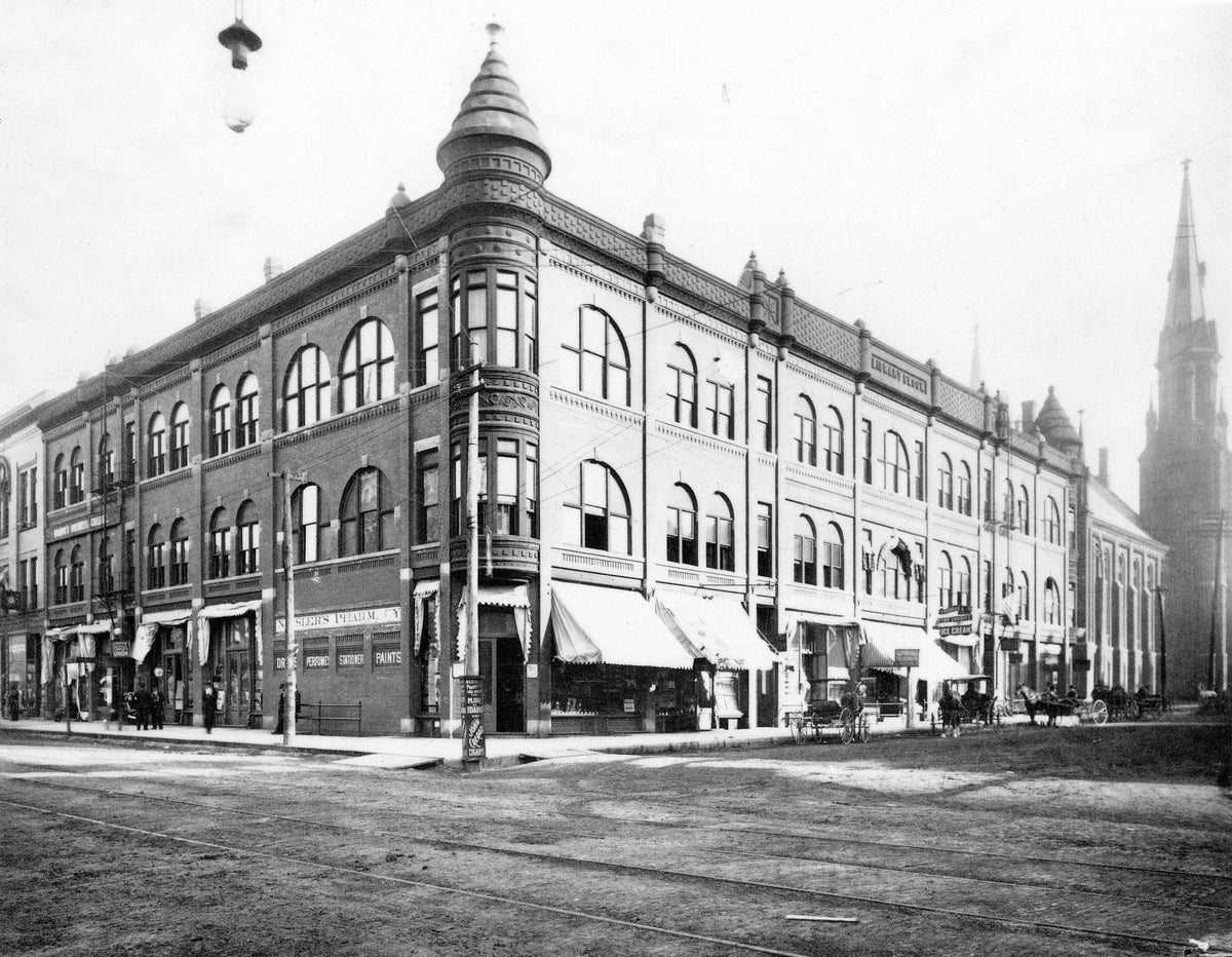 The Library Block at Main and William streets, Decatur, 1896. Courtesy Decatur Public Library