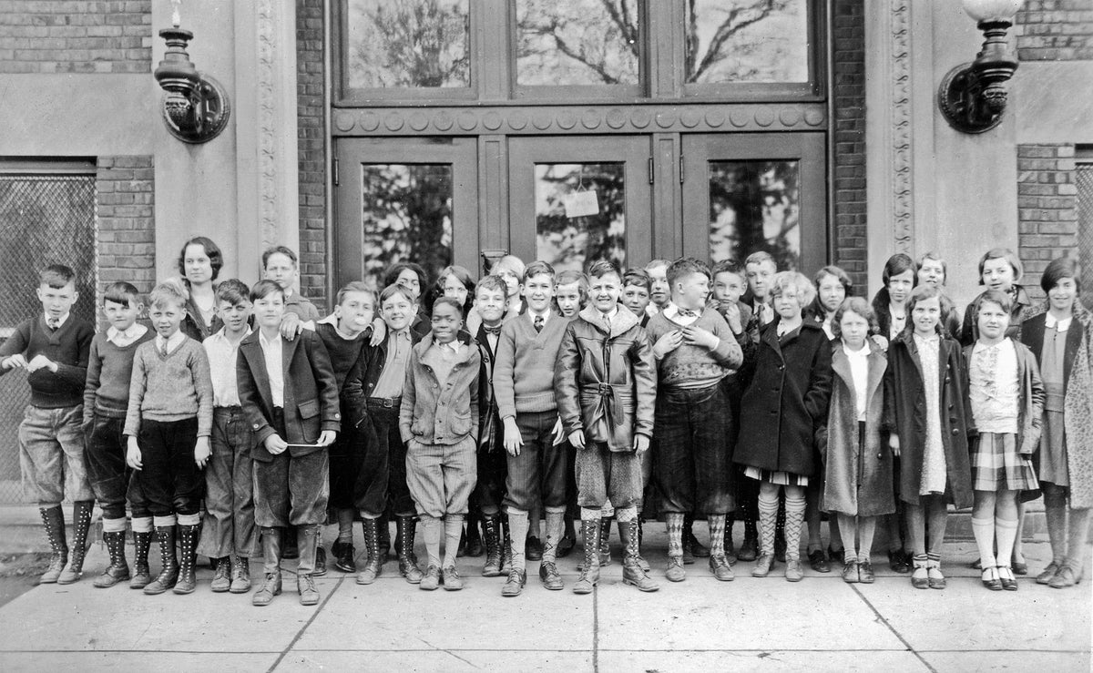 Dennis School class, Feb. 7, 1931. Courtesy Decatur Public Library