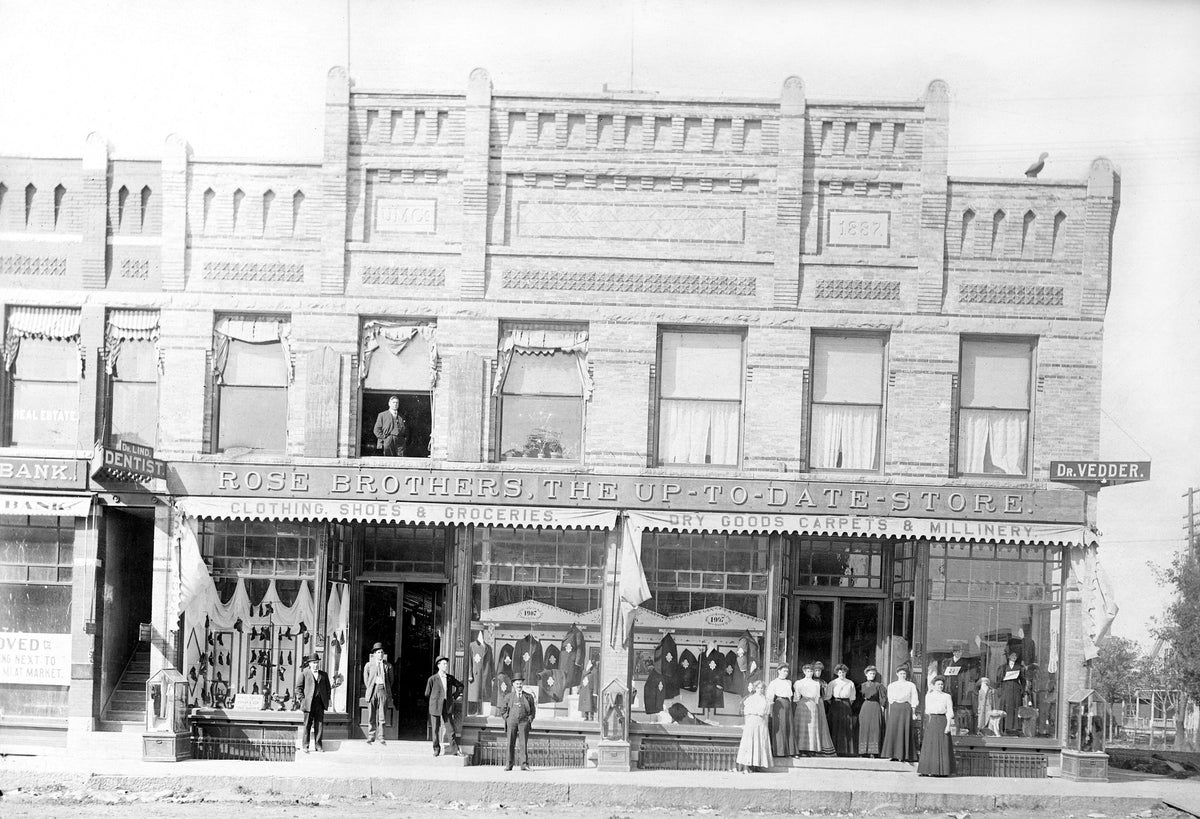 The Rose Brothers’ Store, 200-202 South Central Avenue, circa 1907. Courtesy North Wood County Historical Society / #C101.13
